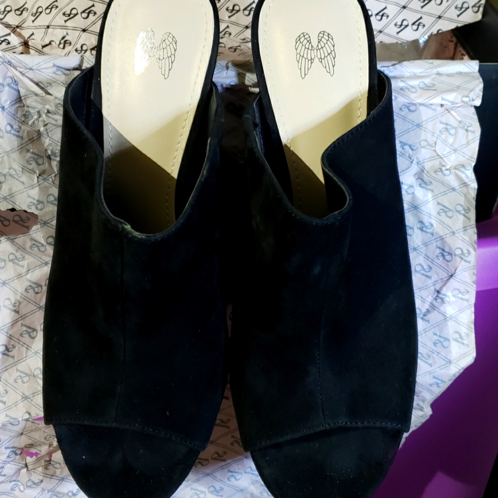 Women's sandals